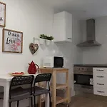 Cozy Studio In Central Lisbon